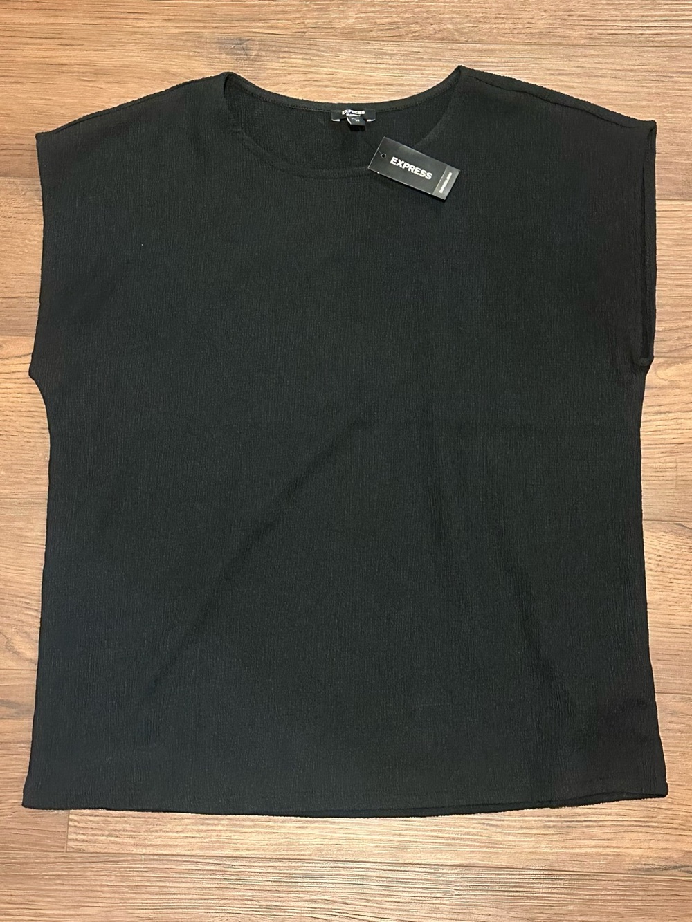 Express Black Short-Sleeve Ribbed Tee - Picture 2 of 5